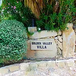 Golden Valley Villa *