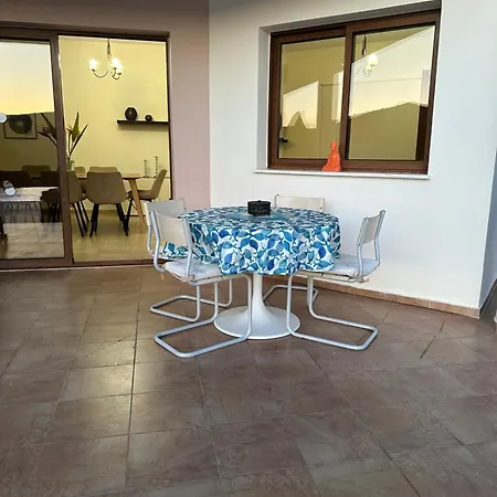 Golden Valley * Skoulli