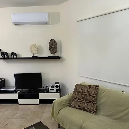 Villa Golden Valley Skoulli