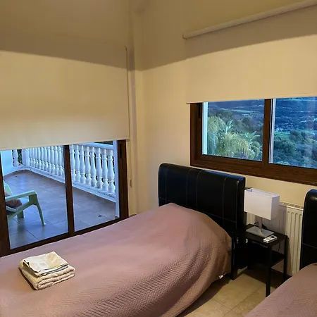 Golden Valley * Skoulli