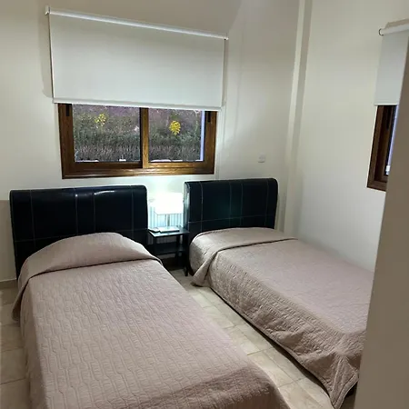 Golden Valley Skoulli