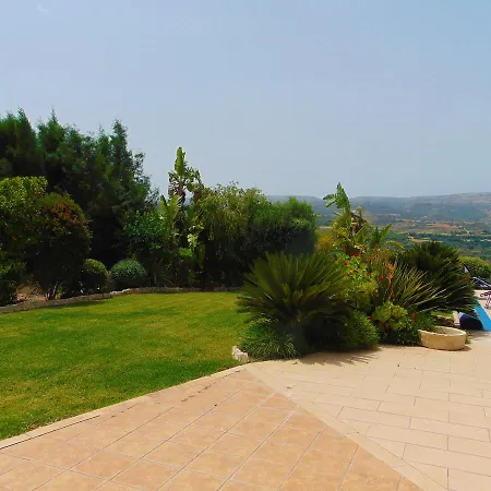 Golden Valley Villa