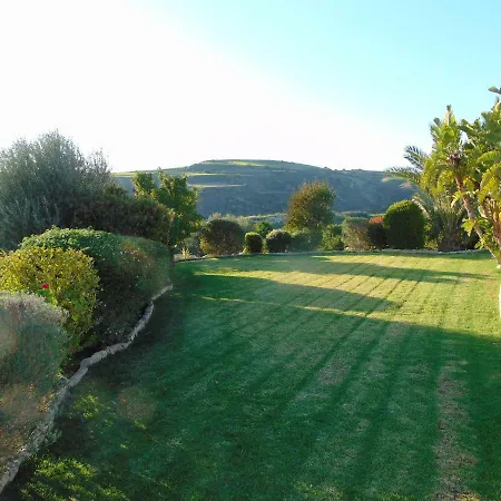 Golden Valley וילה