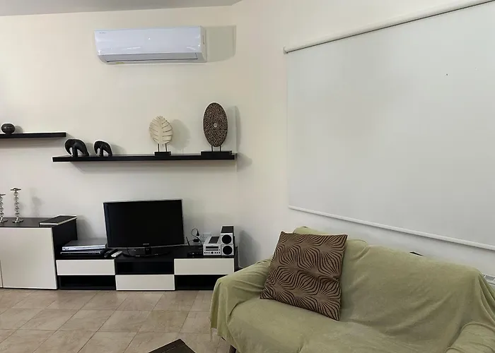 Βίλα Golden Valley Σκούλλι