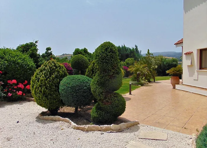 Golden Valley Villa *